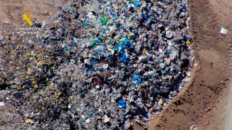 La basura se depositaba en vertederos de Tarragona. Foto: Guardia Civil