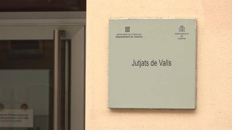Imatge del cartell de l’edifici dels jutjats de Valls.