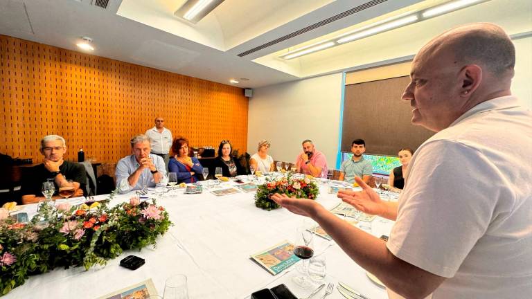 David Nadal, director técnico de la FEHT, en una intervención durante el ‘workshop’ de hoy en Bilbao. Foto: DT