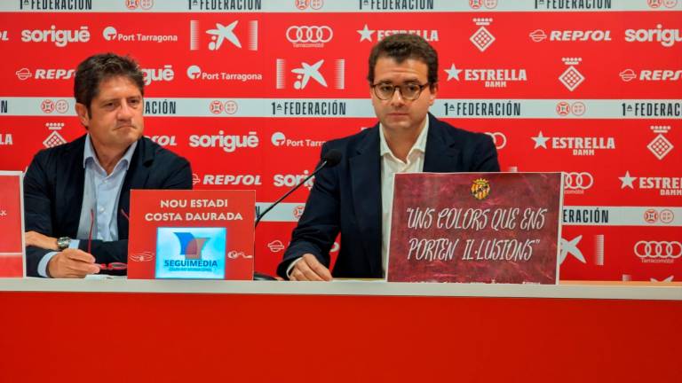 Lluís Fàbregas y José María Andreu Solé presentaron la nueva campaña de abonados del Nàstic para la temporada 2023-2024. Foto: Àngel Ullate