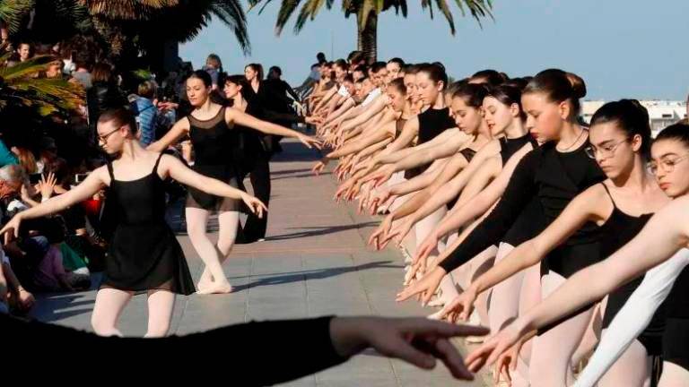 Escuelas y clubes de danza bailarán en las calles de Tarragona
