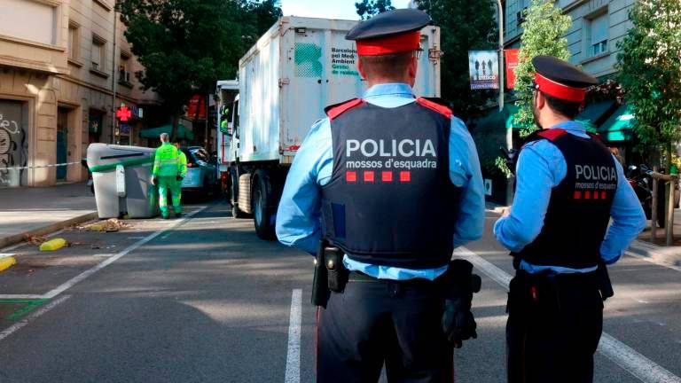 Dos detenidos en relación al hallazgo de un cadáver en un contenedor en Barcelona