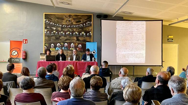 La presentación en la sala multiusos del Casal Riudomenc tuvo una muy buena acogida. Foto: Alba Mariné