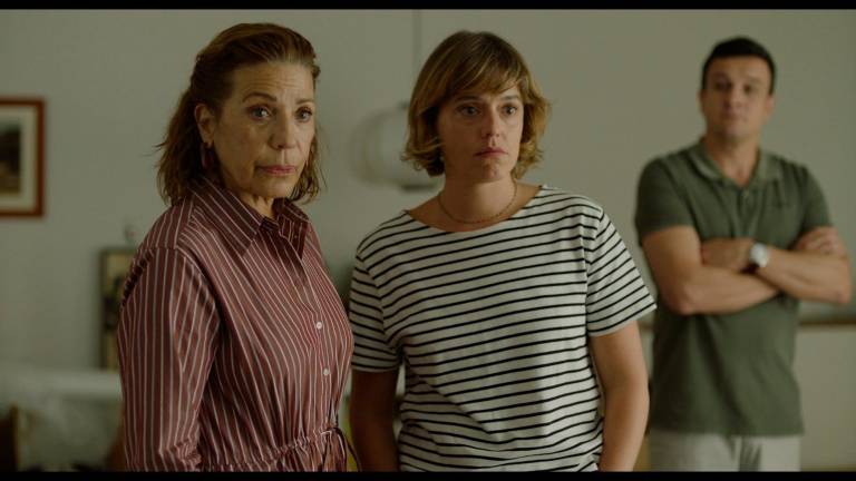 Emma Vilarasau (Montse, la madre) y María Rodríguez Soto (Julia, la hija). FOTO: CEDIDA