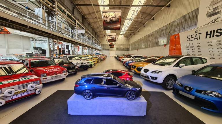 Visita a la Nave A-122: la colecciónde históricos de SEAT