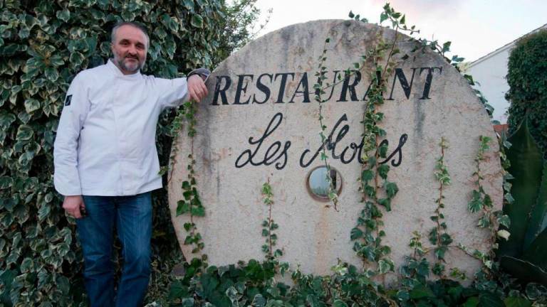 El chef Jeroni Castell del restaurante ‘Les Moles’. FOTO: JOAN REVILLAS