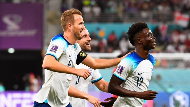 Kane y Saka celebran uno de los goles de Inglaterra. Foto: EFE