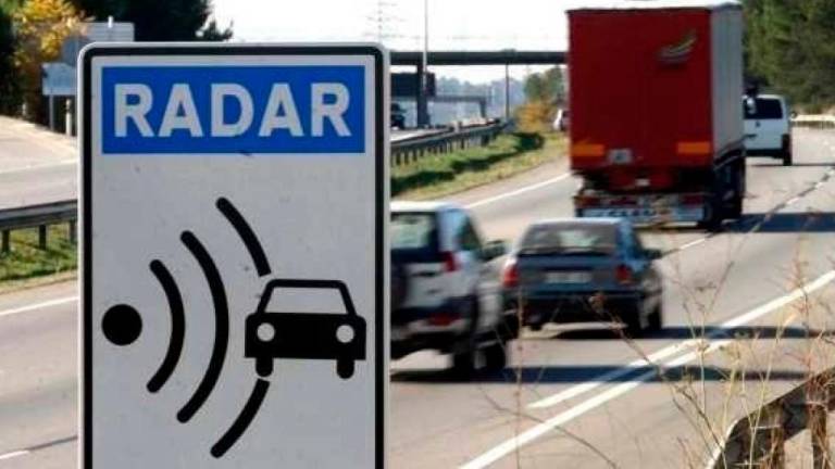 Los radares de la provincia registran una media de 450 excesos de velocidad al día