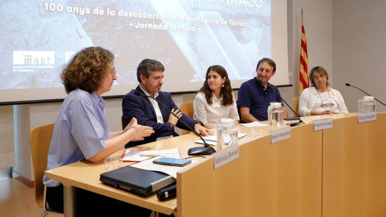 Borrell, Villacampa, Fernández, Estaller y Carbó, en un momento de la mesa redonda. Foto: Pere Ferré