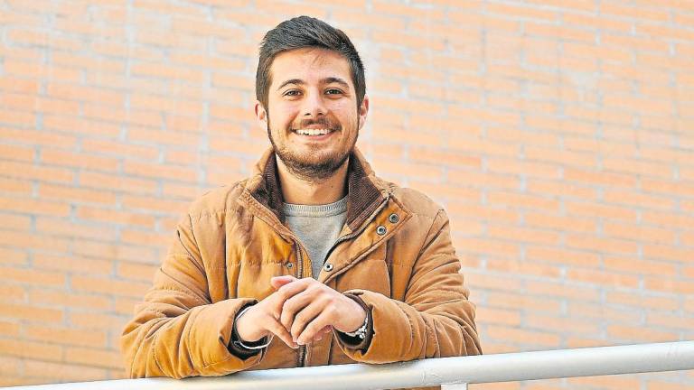 $!Marc Hernández Santacana, de 24 años, aspira a especializarse en Dermatología. Foto: Alfredo González