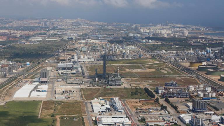 La industria y la energía provocan el 70% de las emisiones de gases en Tarragona