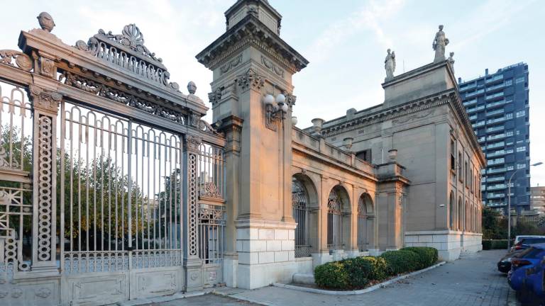 El Ayuntamiento quiere que la futura gran biblioteca provincial se ubique en las instalaciones de la Tabacalera. Foto: Pere Ferré