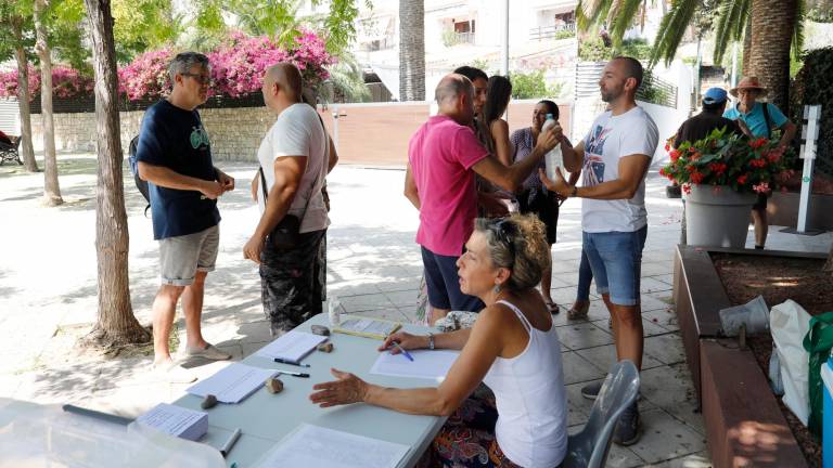 Vecinos de Llevant han llevado a cabo votaciones durante las últimas semanas. foto: Pere Ferré