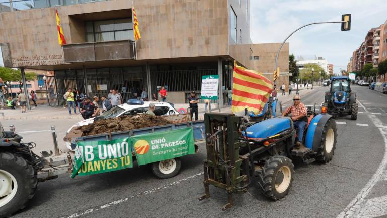 Protesta de Unió de Pagesos en la plaza Imperial Tarraco. Foto: Pere Ferré
