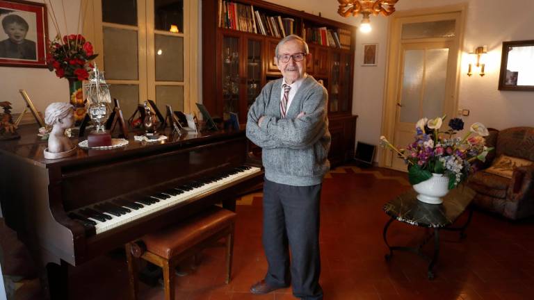 César, en abril de 2018 junto a su amado piano. FOTO: Pere Ferré