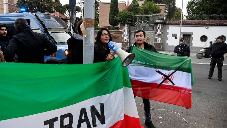 Irán suprime la policía de la moral, vigente desde 2005
