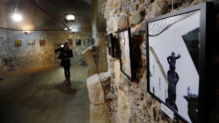 Más de 50 fotografías están expuestas en la sala Lluís d’Icart. foto: Pere Ferré