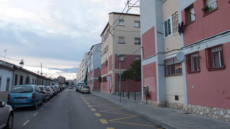 Los hechos se produjeron en la calle Tortosa, en Torreforta. Foto: Pere Ferré/DT