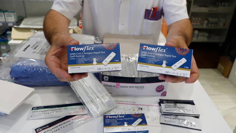 Algunes farmàcies noten un increment de la demanda de tests d’antígens. Foto. Pere Ferré/DT