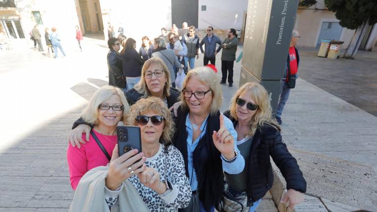 Es va celebrar un vermut popular per veure el primer acte d’aquesta mena organitzat per la Colla la Bóta. FOTO: Pere ferré