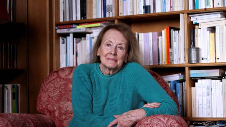 La francesa Annie Ernaux gana el Nobel de Literatura