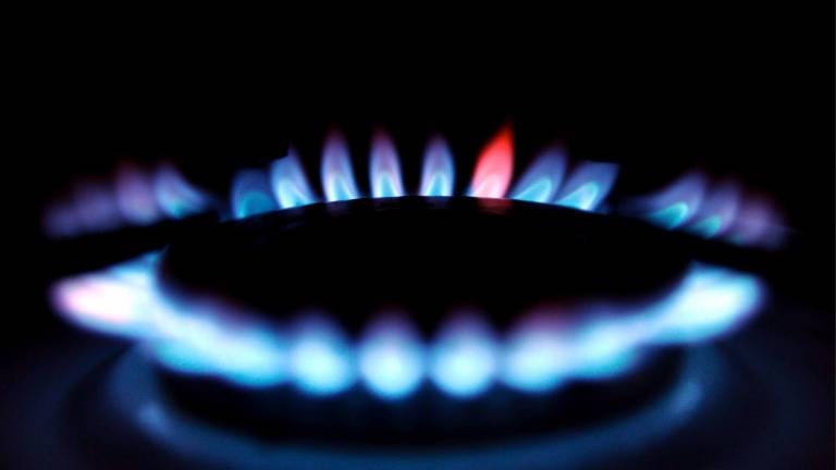 El límite al precio del gas arranca en el mercado eléctrico mañana martes