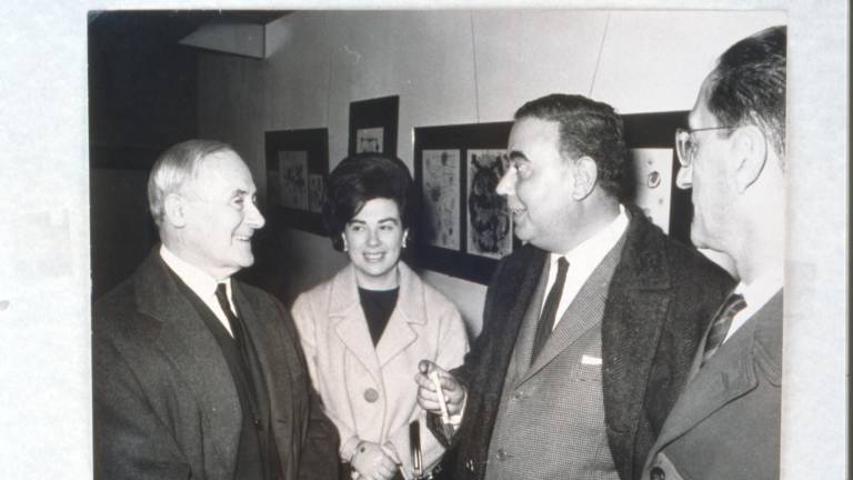 Perucho amb la seua dona Maria Lluïsa Cortés, Joan Miró i Josep Palau Fabre. Foto: Cedida