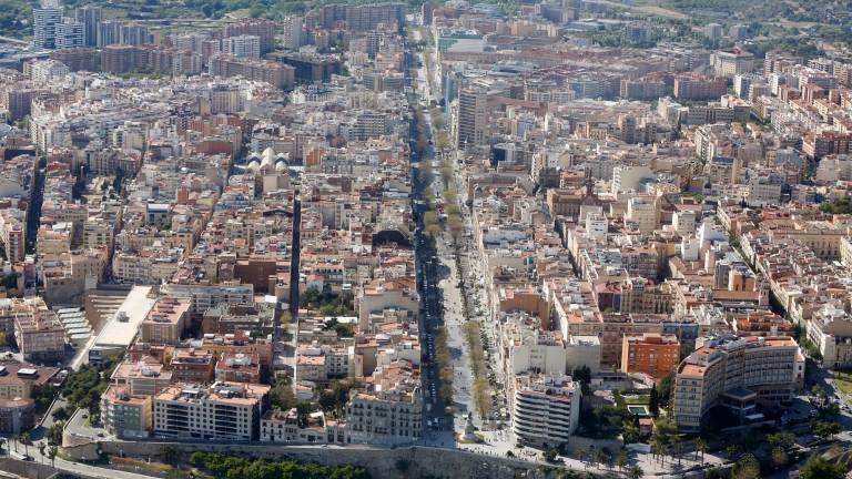 El Ayuntamiento reivindica mejoras fiscales ante el elevado número de fincas sin pago de IBI. Foto: Pere Ferré
