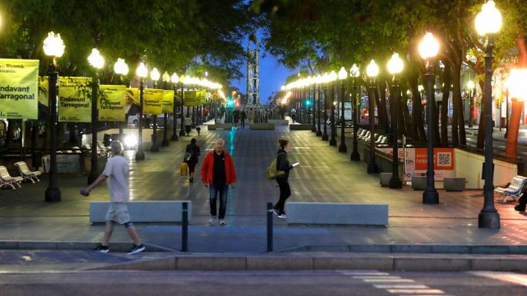 La sustitución de 730 puntos de luz en Tarragona ahorrará 104.690 euros al año