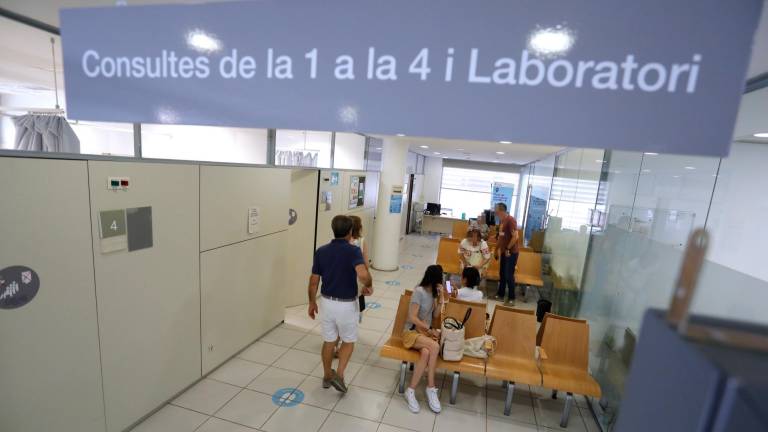 Estado de la sala de espera del Centre d’Atenció Primària Tàrraco, en la ciudad de Tarragona. Foto: Pere Ferré