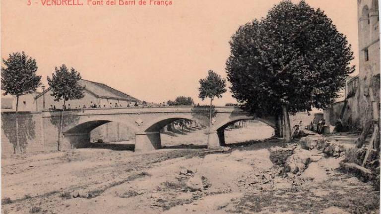 $!Imagen histórica del puente de França de El Vendrell.