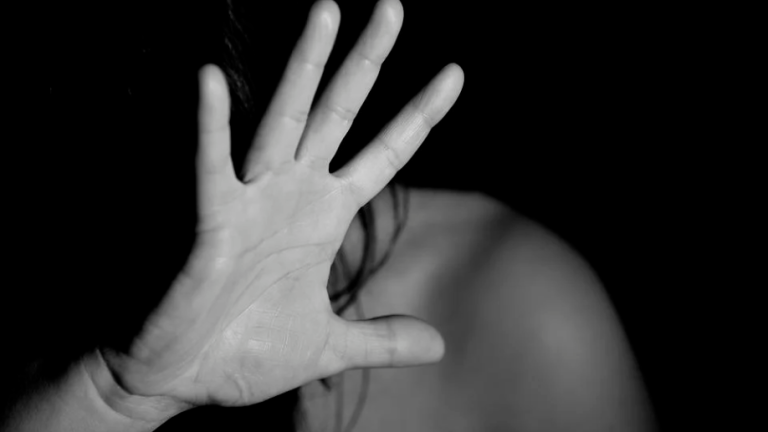 Una mujer maltratada. Foto: Pixabay