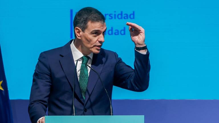 El presidente del Gobierno, Pedro Sánchez, durante un acto en ‘En defensa de una universidad de calidad, clave para el ascensor social’, en la sede de Escuelas Pías de la UNED. Foto: EFE