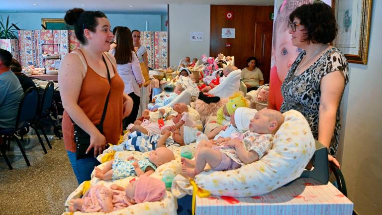Los bebés ‘reborn’ de la feria se pueden comprar. FOTO: Alfredo González