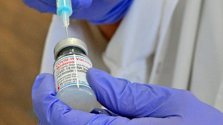 Preparación de una vacuna contra el coronavirus. Foto: Alfredo González