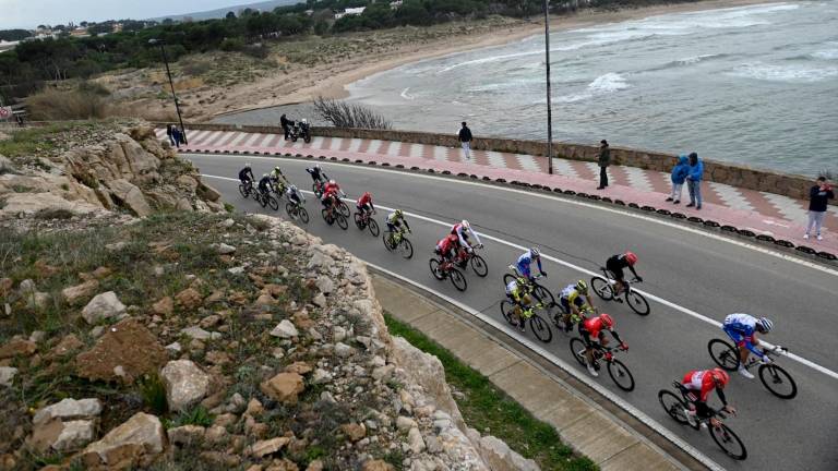 La prueba cuenta con un espectacular cartel de inscritos y recorrido en esta 102ª edición. Foto: Volta Ciclista a Catalunya