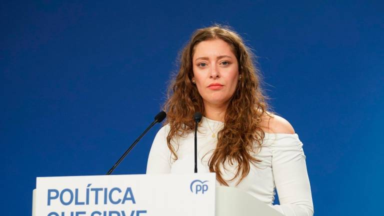 La portavoz del PP, Ester Muñoz, en rueda de prensa. Foto: ACN