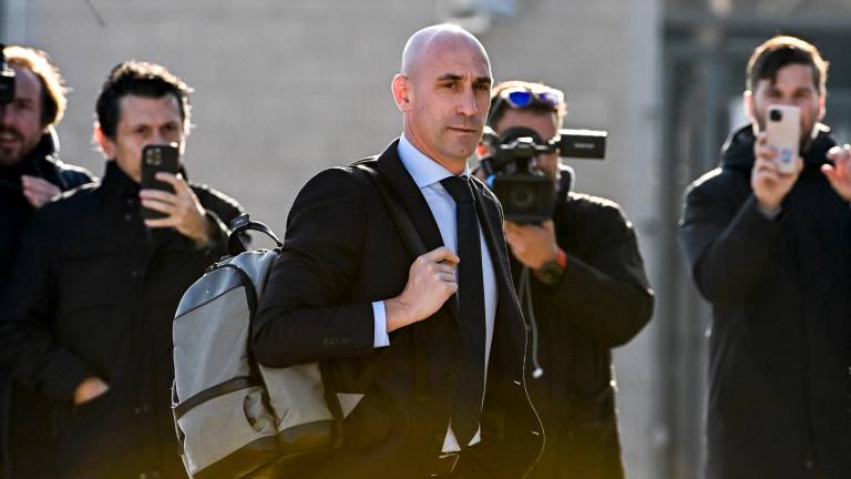 El expresidente de la RFEF Luis Rubiales a su llegada a la Audiencia Nacional en San Fernando de Henares, Madrid, este viernes. Foto: EFE