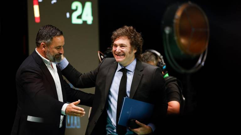 Javier Milei junto a Santiago Abascal. Foto: EFE