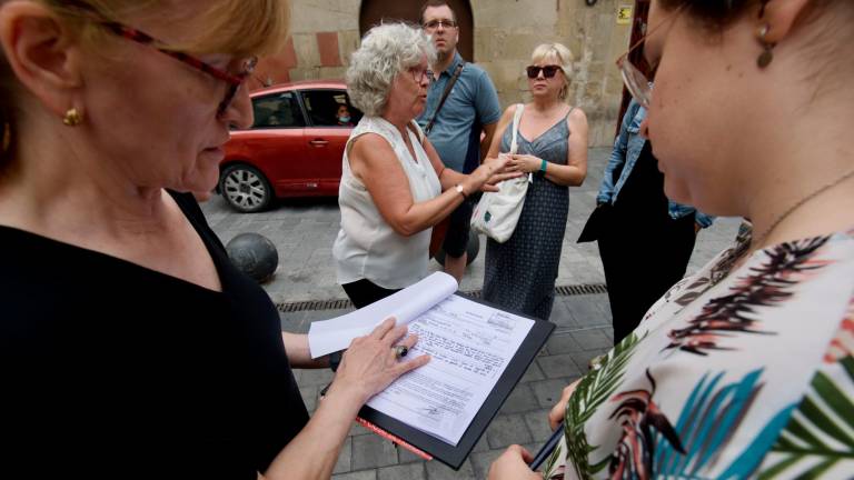 Veïns del nucli antic de Tortosa reclamen més seguretat i civisme