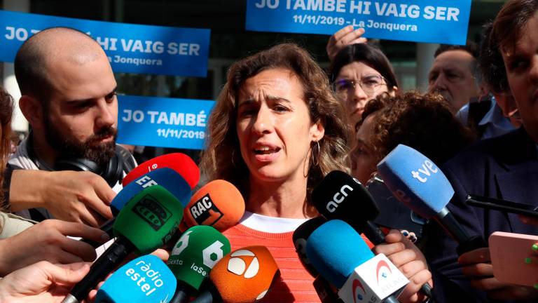 Laia Estrada, diputada de la CUP, este miércoles en la Ciutat de la Justícia. Foto: ACN