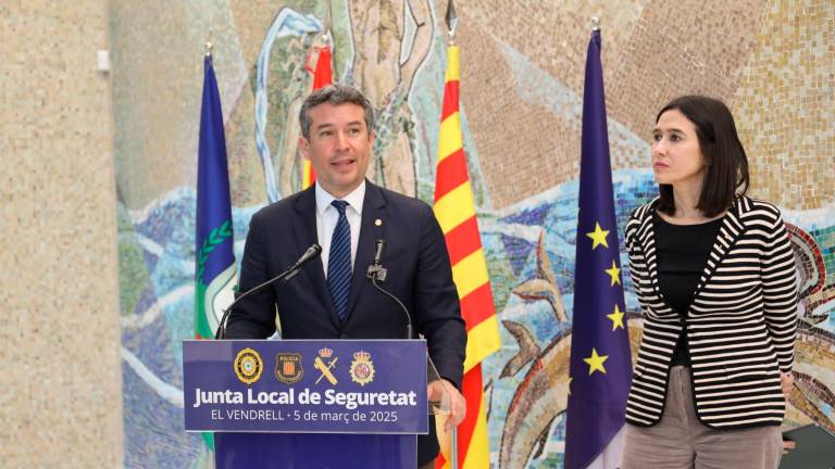 El alcalde de El Vendrell, Kenneth Martínez, y la consellera Núria Parlón. Foto: Aj. El Vendrell