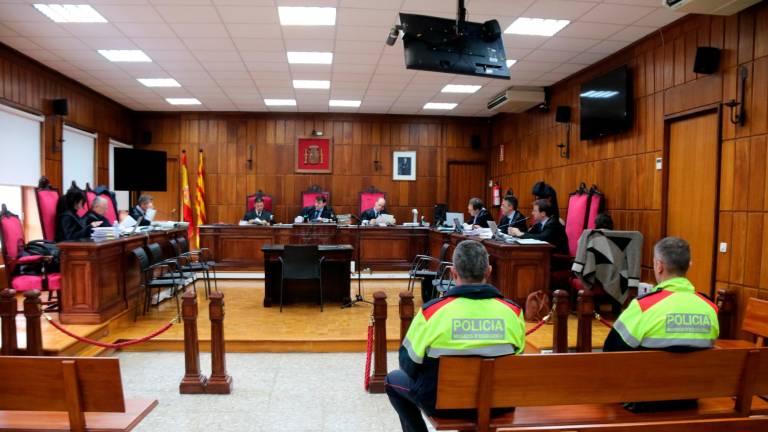 La Fiscalía de Tarragona recurrirá la suspensión del juicio del acusado de violar su hijastra durante 18 años