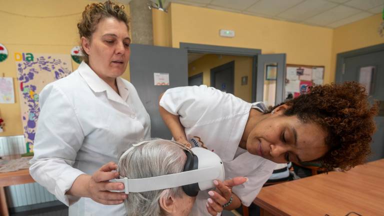 Viatjar per tot el món sense sortir del Centre de Dia de Batea