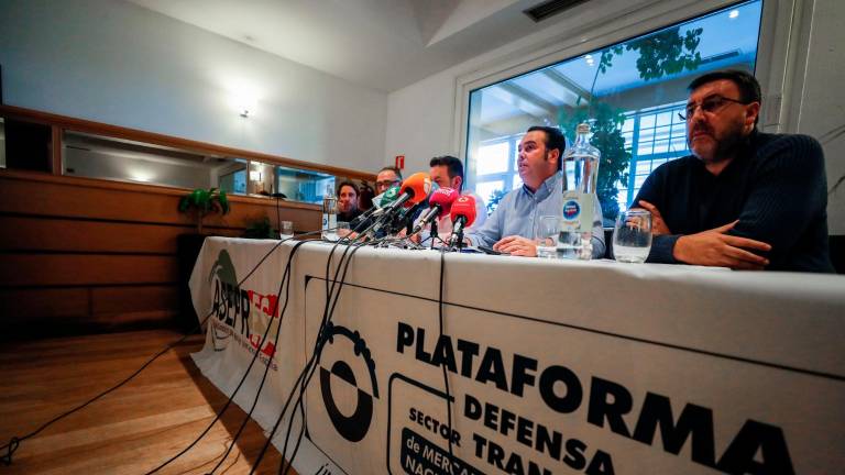 El paro del sector del transporte durará de domingo a lunes. Foto: EFE