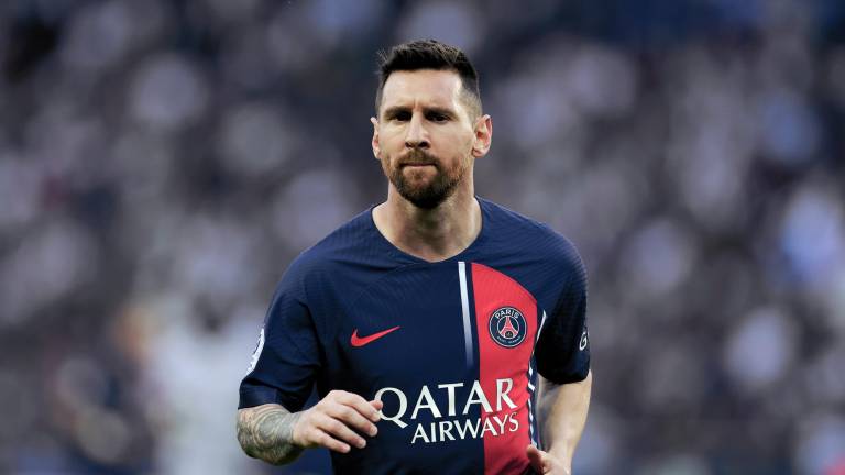 Leo Messi se despidió del PSG este domingo en el último partido de la Ligue 1. FOTO: efe