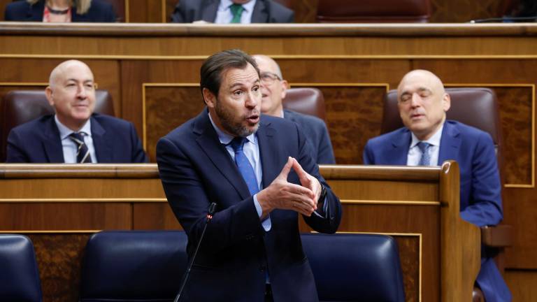 El ministro de Transportes, Óscar Puente, en el Congreso de los Diputados. Foto: EFE