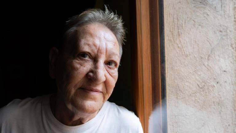 Maribel Marín en un rincón de su casa. Foto: Àngel Ullate