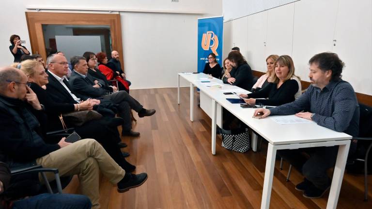 Un instante de la junta que la Unió de Botiguers de Reus celebró en 2020, en la que Meritxell Barberà resultó elegida presidenta. Foto: Alfredo González