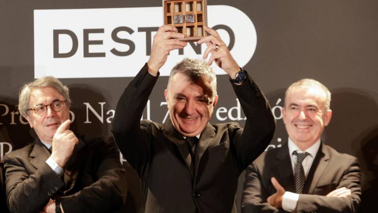 El poeta y escritor Manuel Vilas ha ganado la 79 edición del Premio Nadal de novela, dotado este año con 30.000 euros. Foto: EFE/ Quique García